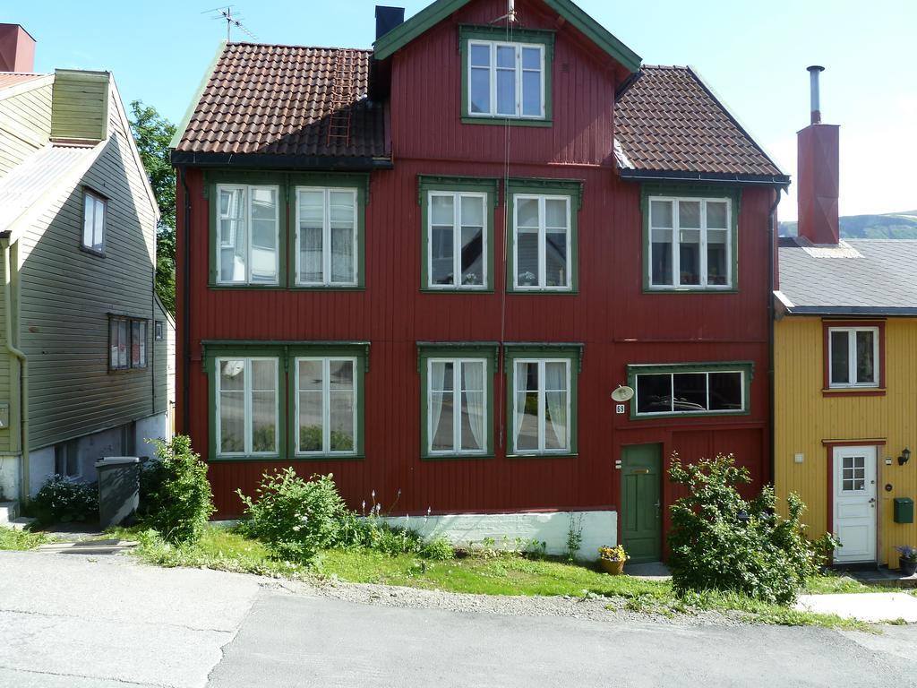 Red Old House Tromso Apartment ห้อง รูปภาพ